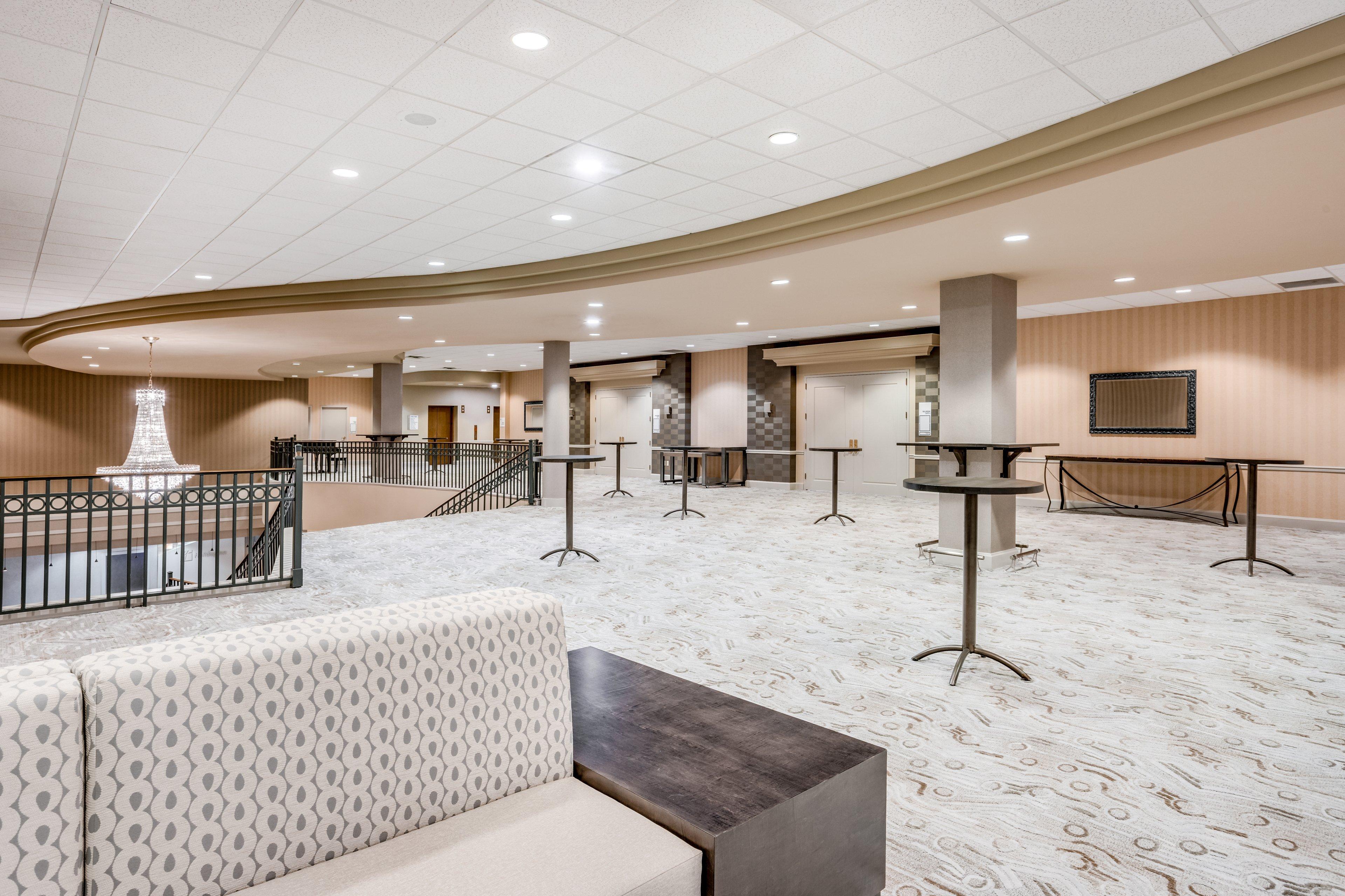 Holiday Inn Lafayette-City Centre By Ihg Exterior photo