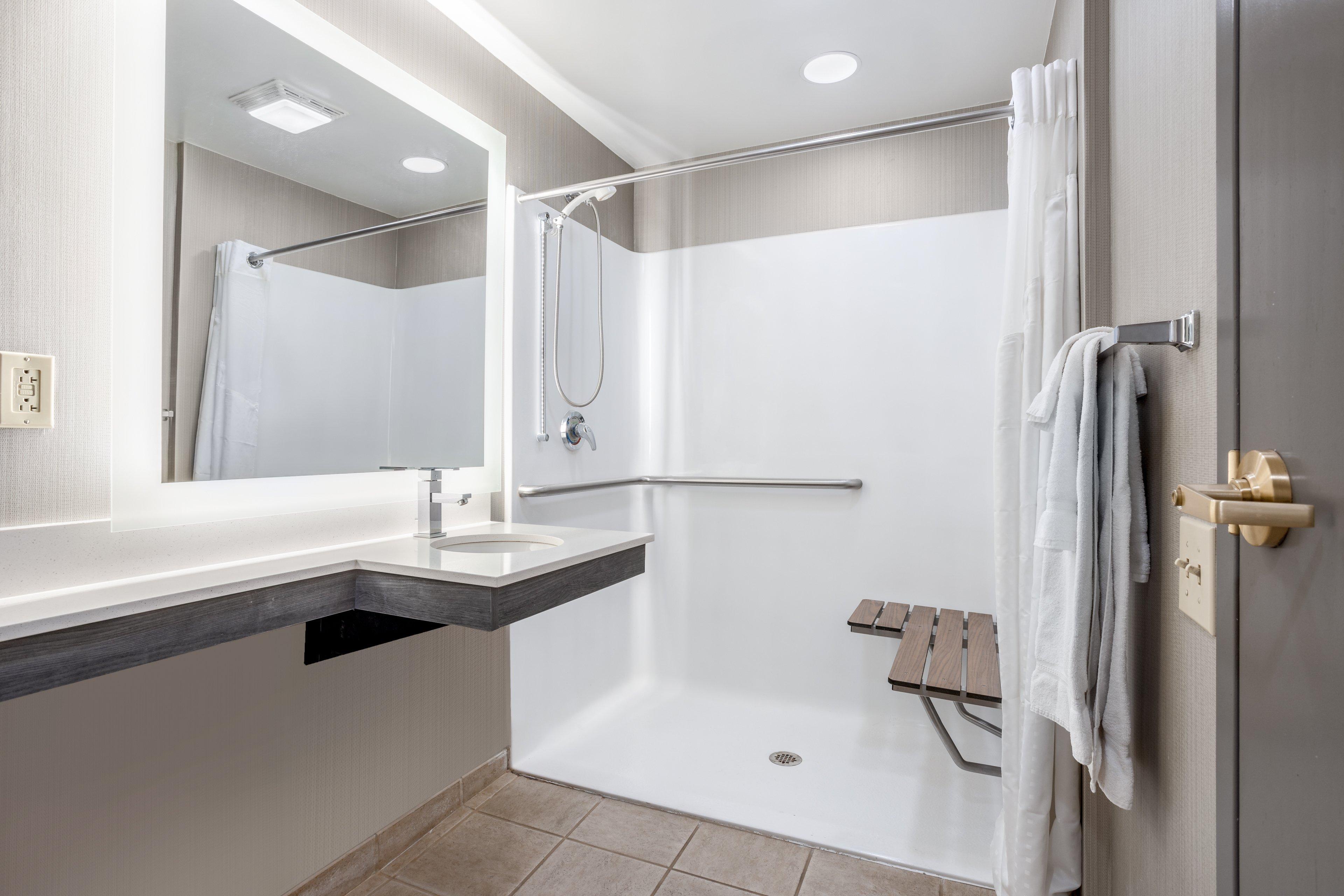Holiday Inn Lafayette-City Centre By Ihg Exterior photo