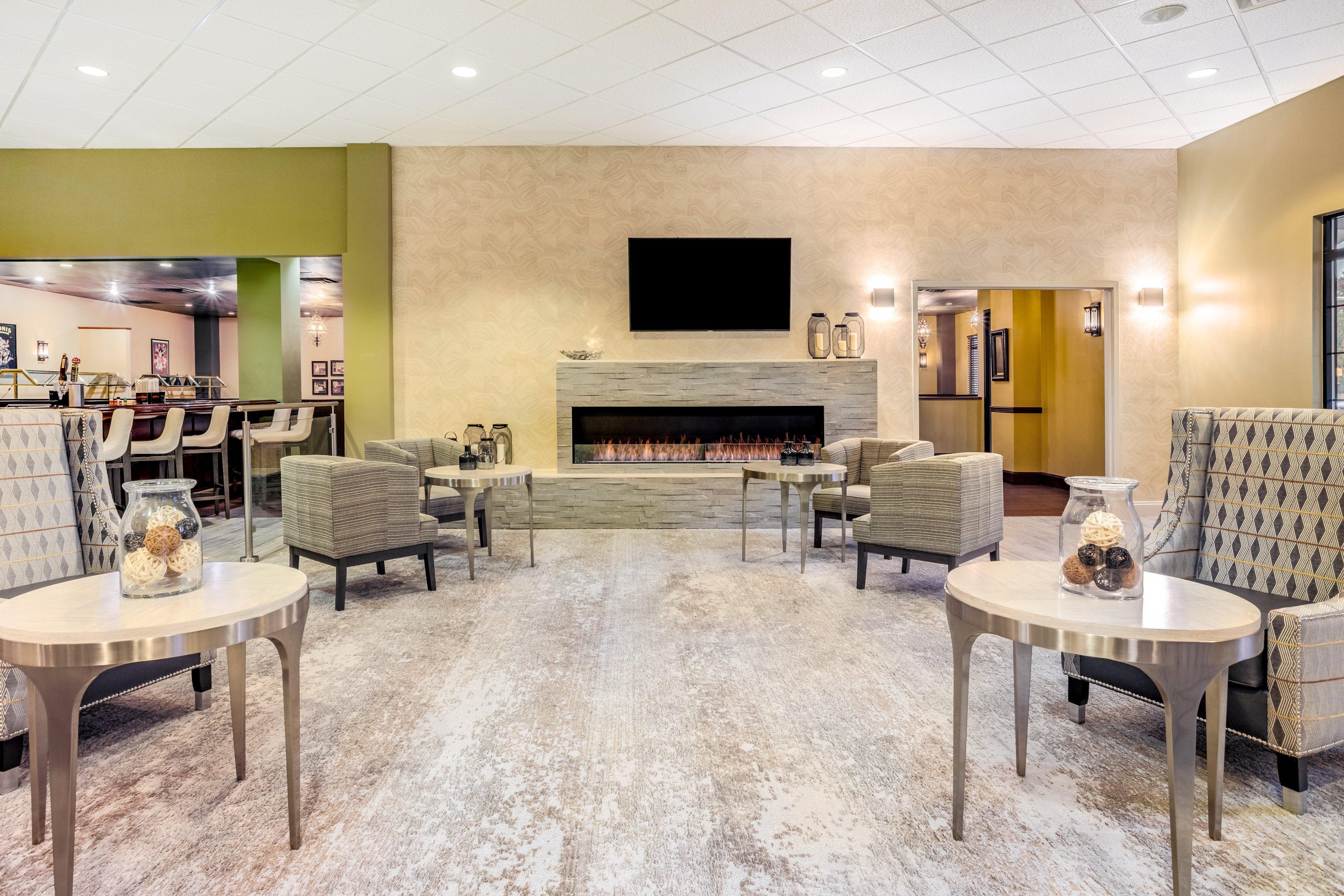 Holiday Inn Lafayette-City Centre By Ihg Exterior photo