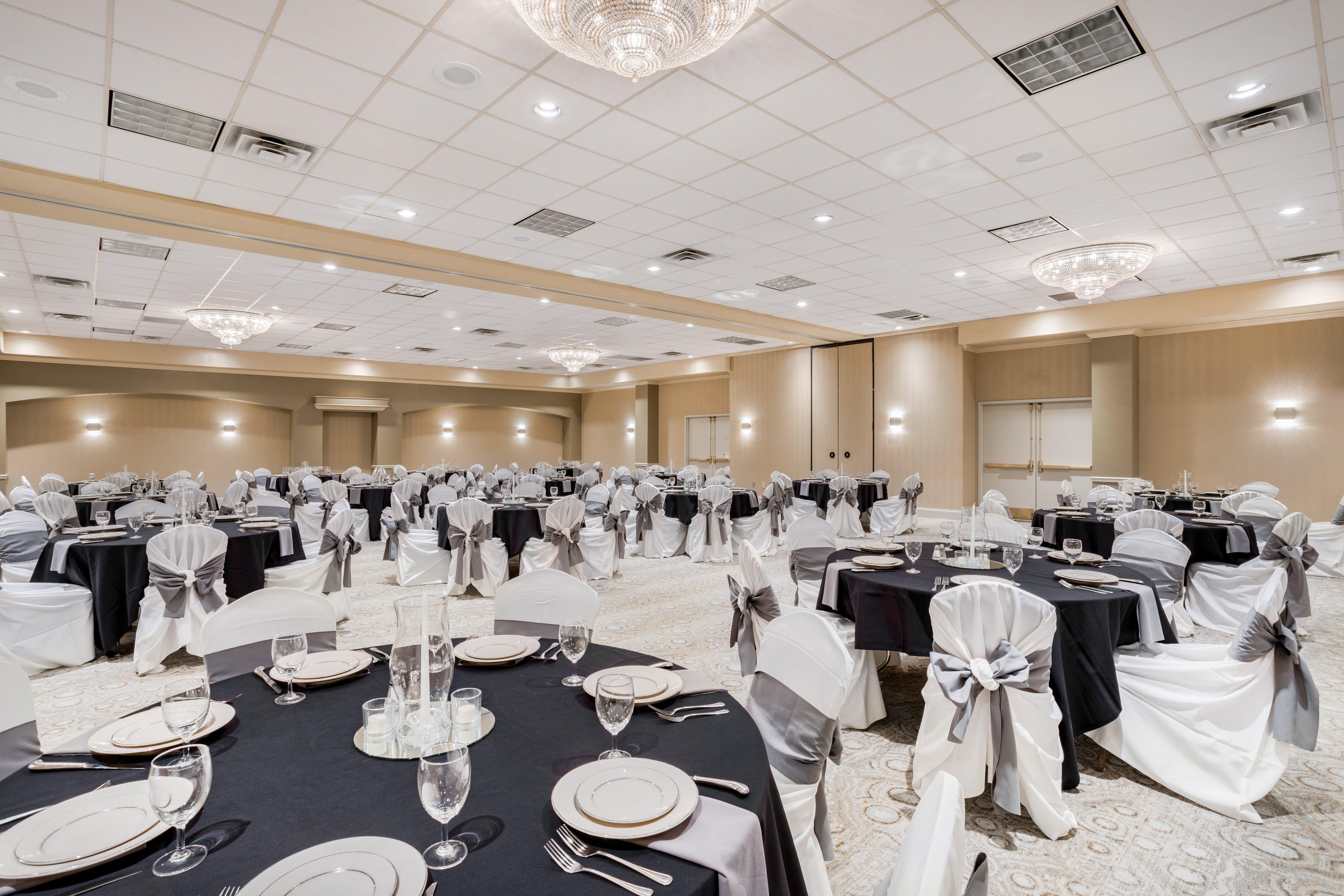 Holiday Inn Lafayette-City Centre By Ihg Exterior photo