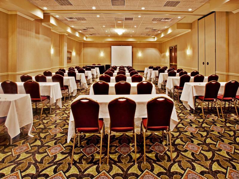 Holiday Inn Lafayette-City Centre By Ihg Exterior photo